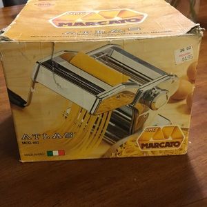 Pasta maker